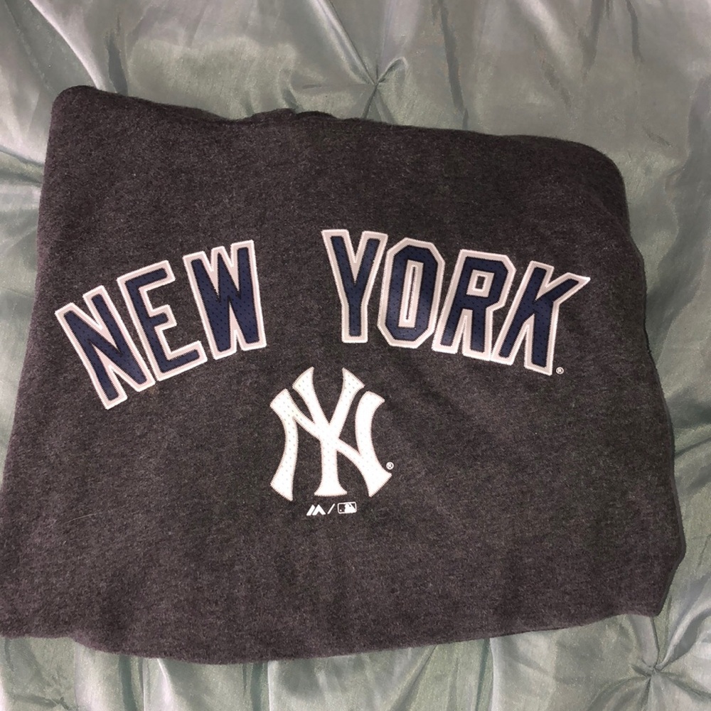 new york yankees hoodie Large